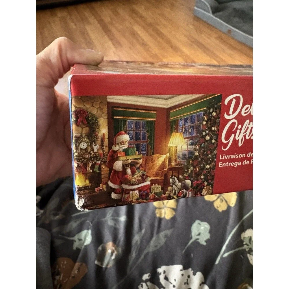 White Mountain Delivering Gifts 550 Piece Puzzle Santa Christmas